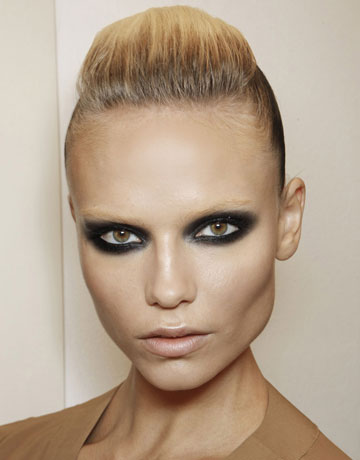 Smokey Eyes Makeup on Spotted On The Runway For Spring Summer 2012  The Smokey Eye Is A